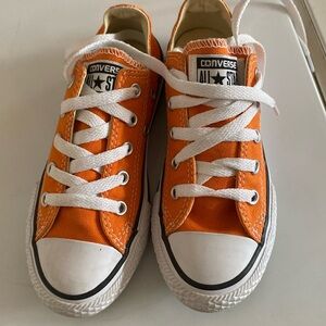 little kids orange converse size 12